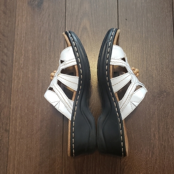 Clarks Sandals - Picture 4 of 7